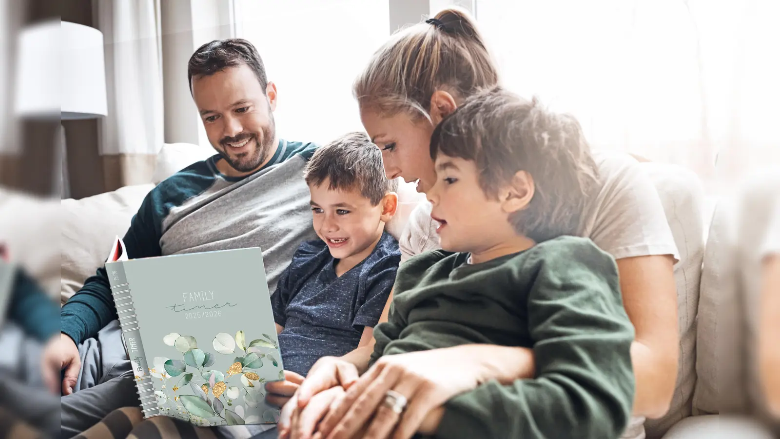 Gemeinsam mit dem Häfft-Verlag verlosen die Münchner Wochenanzeiger kleine Pakete, die bei der Familienorganisation kräftig helfen können. (Foto: Häfft-Verlag)