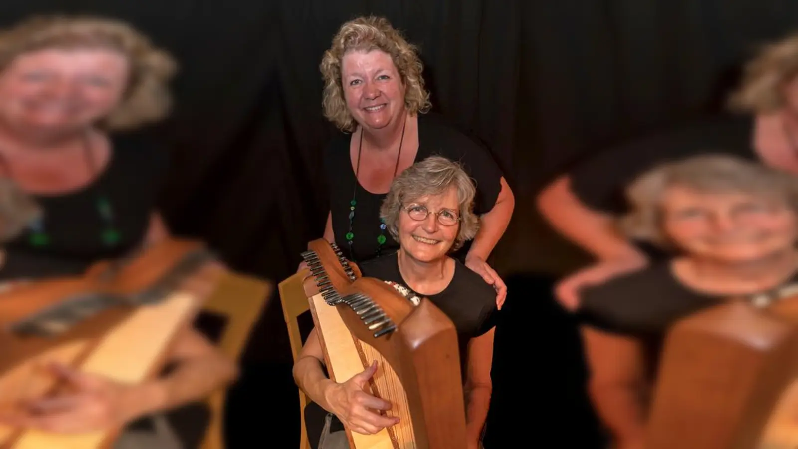 Martina Sattler und Brigitte Schröder bringen „Weihnachten und die Rauhnächte“ nach Unering. (Foto: Sattler)