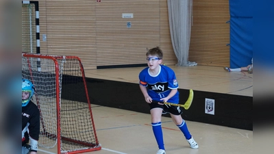 Die Winterpause war gestern. Es wird wieder Floorball gespielt. (Foto: Verein)