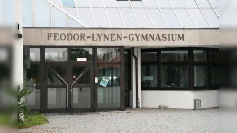Das Feodor-Lynen-Gymnasium startet mit einer neuen Spezialisierungsrichtung ins neue Schuljahr. Ab Herbst können die Schüler zwischen wirtschaftswissenschaftlichen und naturwissenschaftlich-technologischen Zweig wählen. (Foto: US)