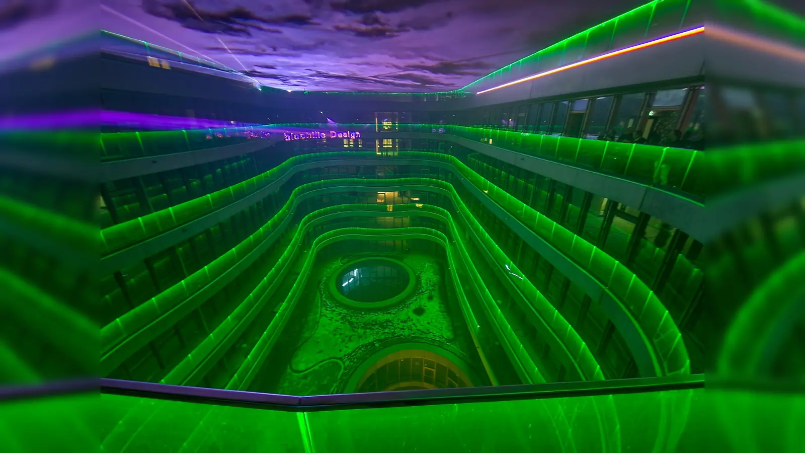 Das neue Gebäude ist für den Bauherren ein „Büro-Ökosystem” und „der Arbeitsplatz der Zukunft”. (Foto: FidCap/Mathis Beutel)