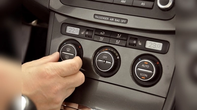 Ein jährlicher Check der Klimaanlage schont das System und den Geldbeutel. Außerdem dient er dem Wohlbefinden aller Fahrzeuginsassen. (Foto: Auto-Medienportal.Net/GTÜ/Kröner)