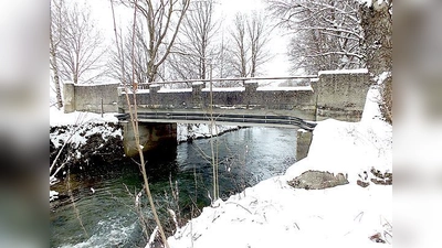 Wird für etwa 140.000 Euro saniert: Die Brücke in Steingrub. Ein Neubau schied letztlich nur wegen der geringen Verkehrsbedeutung aus. 	 (Foto: sy)
