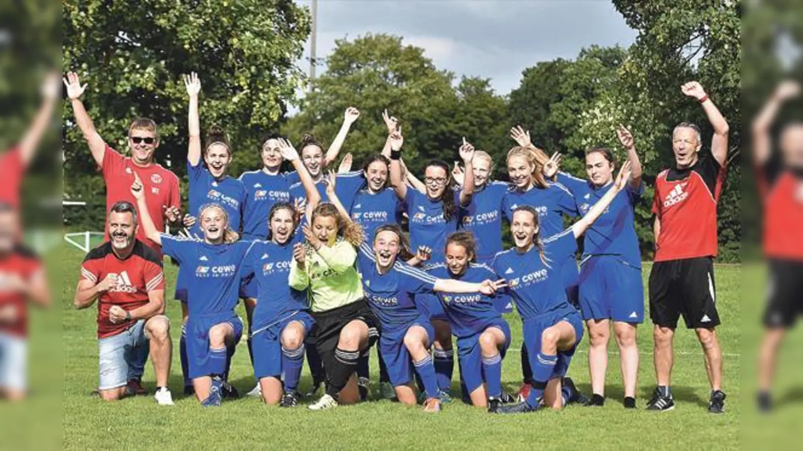Die SpVgg Markt Schwabener Au Mädchen steigen mit einen 5:2 Erfolg gegen den Post SV München in die U17 Bezirksoberliga auf.	 (Foto: Jörg Weinheimer)