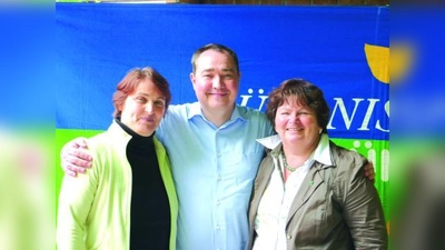 Dagmar Mosch, Hermann Brem und Christine Kamm beim politischen Frühschoppen der Münchner Grünen. (Foto: pi)
