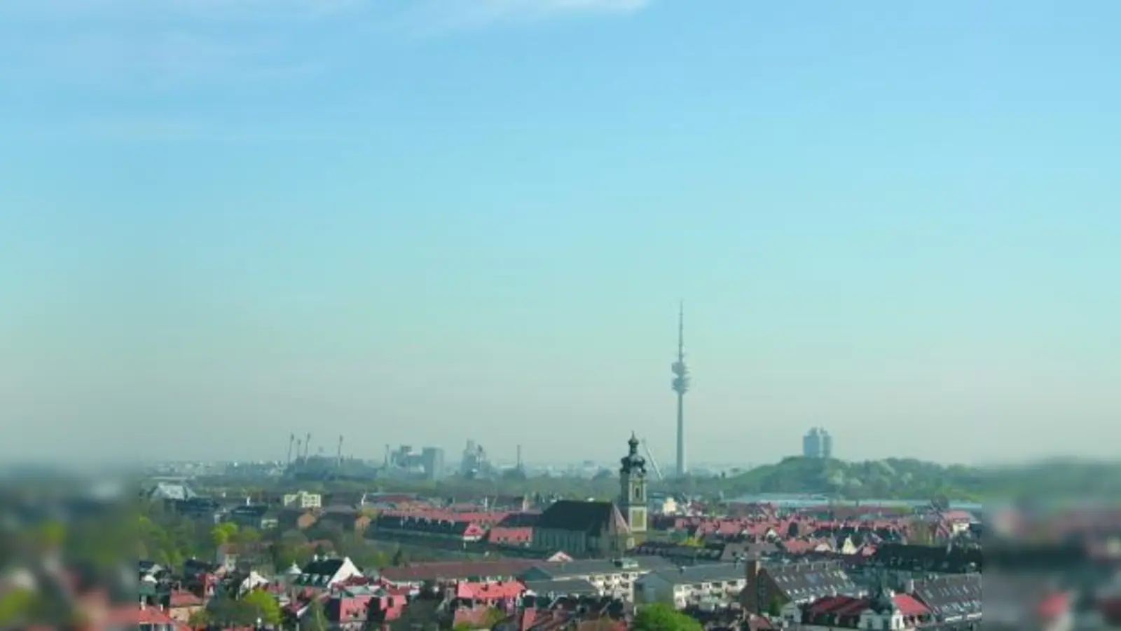 Ausblick vom Schwesternhochhaus auf das Olympiagelände. (Foto: pi)