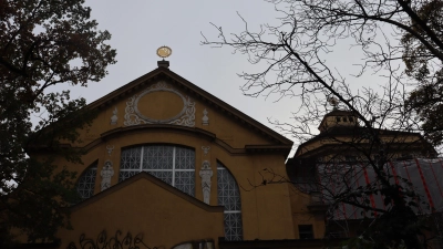 Die Sanierung von Bädern, wie hier dem Müller&#39;schen Volksbad, belastet die Finanzen der Stadtwerke. Daneben gibt es noch weitere wichtige Gründe, warum der Eintrittspreis für die SWM-Bäder im kommenden Jahr erhöht wird.  (Foto: mha)