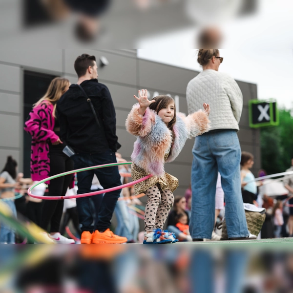 Tanz den Gasteig: Hula-Hoop mit Leidenschaft. (Foto: Andreas Gebert/Gasteig)