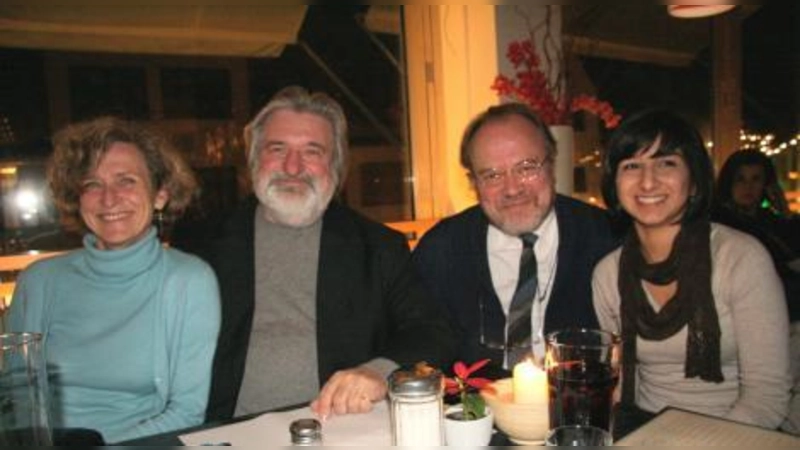 „Wir wollen endlich Profil zeigen.“ Der SPD-Vorstand in Planegg wird ab Februar abwechselnd in Martinsried und Planegg einen monatlichen Stammtisch für mehr Bürgernähe organisieren. V.l. birgit Naumann, Bernd Gropper, Roderich Peter und Bela Bach. (Foto: US)