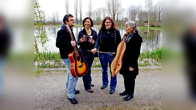 Wer schon immer mal wissen wollte, wie schottisch »gefensterlt« wird, darf das Konzert von Dulcimore in Taglaching nicht verpassen.	 (Foto: VA)