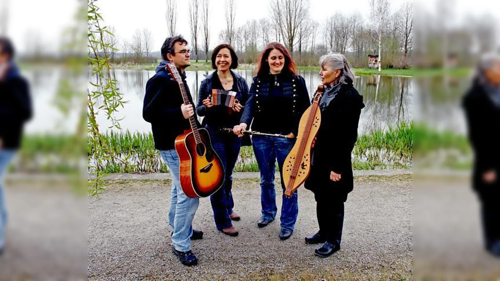 Wer schon immer mal wissen wollte, wie schottisch »gefensterlt« wird, darf das Konzert von Dulcimore in Taglaching nicht verpassen.	 (Foto: VA)