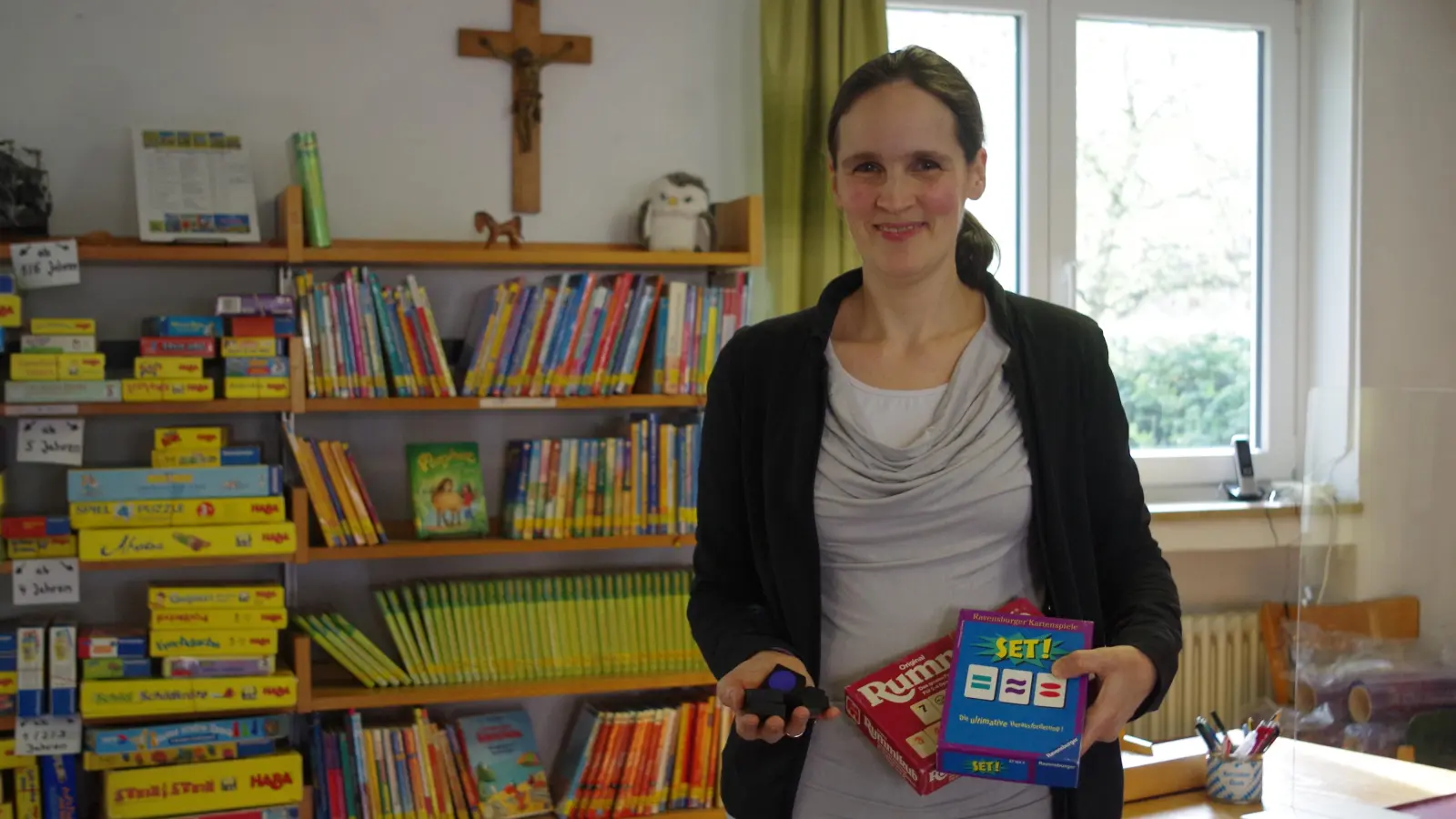 Ursula Burg rief den Spieletreff in der Bücherei St. Vinzenz ins Leben und ruft jetzt wieder zum Spielen auf. Nächster Termin ist Mittwoch, 25. September. (Foto: Beatrix Köber)