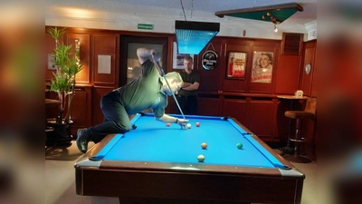 Jump-Versuch von Josef Scharl beim Doppel. (Foto: VA)