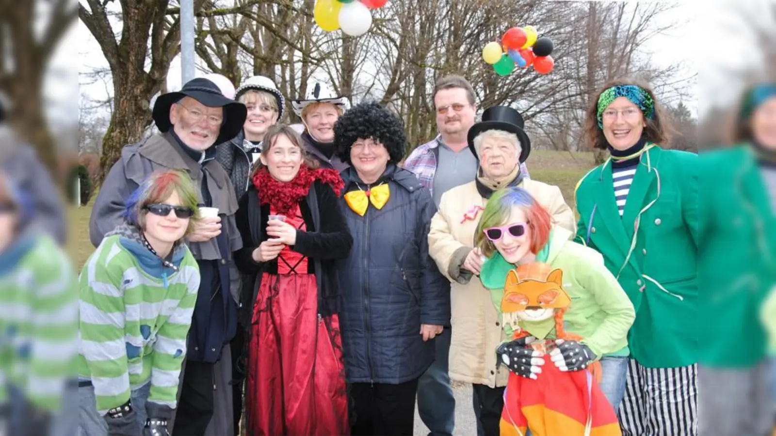 Beste Laune herrschte nach dem gelungenen Westkreuzfasching mit der Würmesia beim Festkomitee der Eigentümergemeinschaft Sipplinger-, Nonnenhorn- und Radolfzellerstraße. (Foto: Eva Schraft)