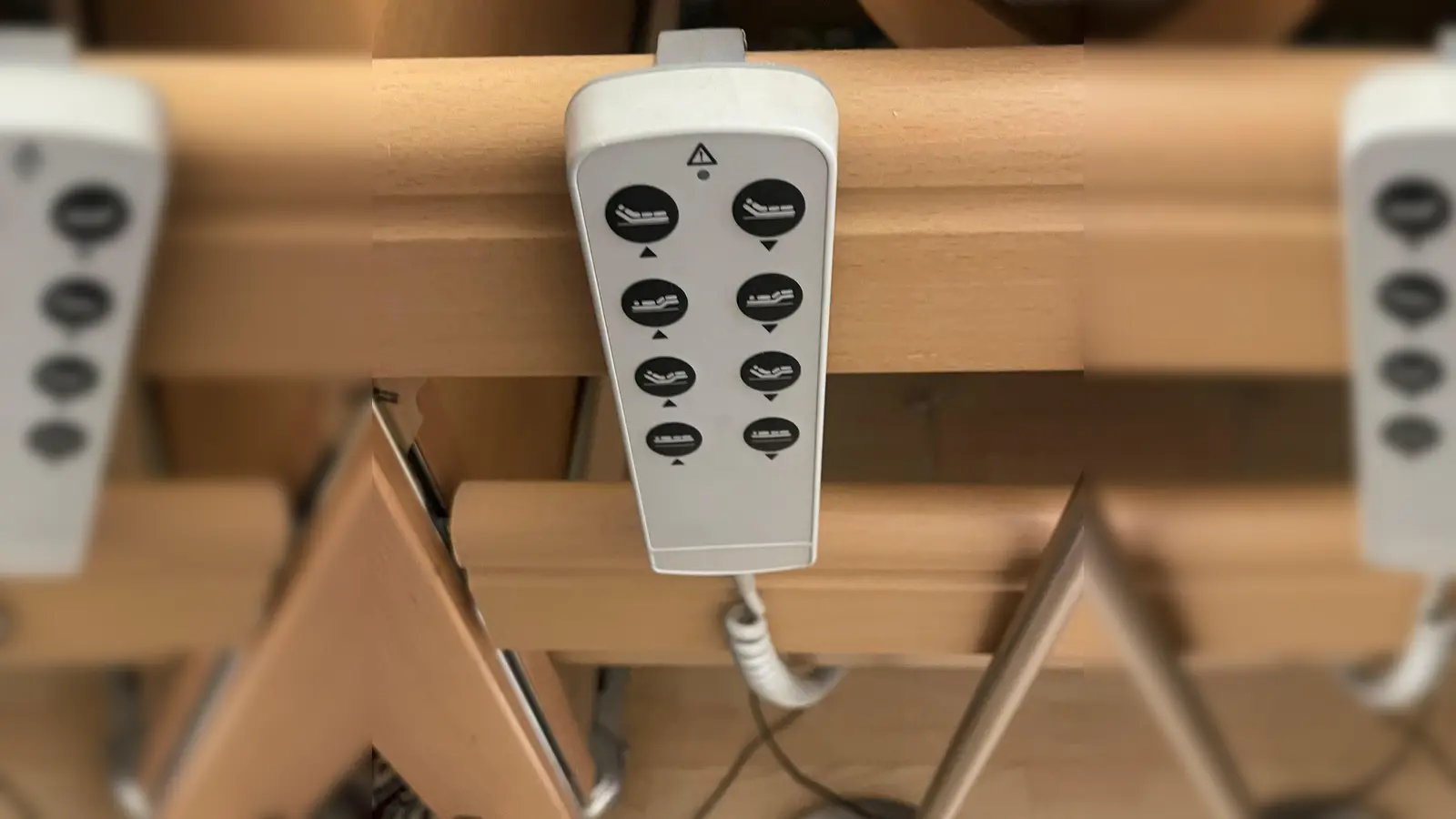 Viele Hilfsmittel erleichtern den Verbleib zuhause, wie beispielsweise ein Pflegebett. (Foto: hw)