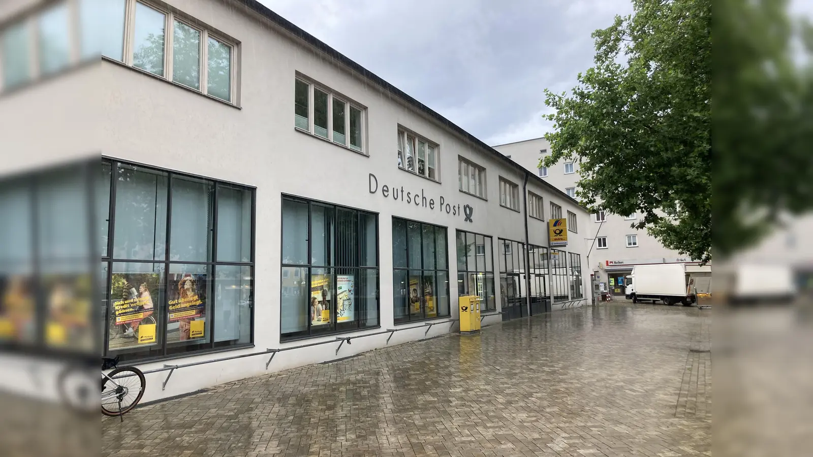 Die Post am Harras.gehört zu den Filialen, die geschlossen werden sollen. (Foto: lsc)