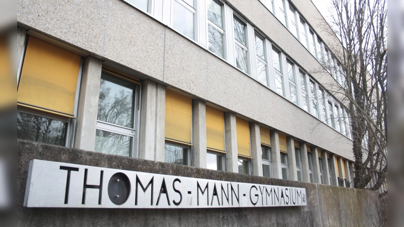Steht leer: Das alte Thomas-Mann-Gymnasium am Kreuzhof. (Foto: job)