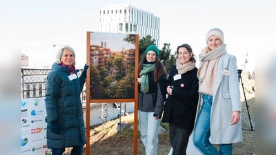 Sabine Krieger, Jana Häfner, Fenya Kirst, Joeline Schulz (von links) stellten die Forderungen des Bündnisses vor. (Foto: Yavor Lalev)