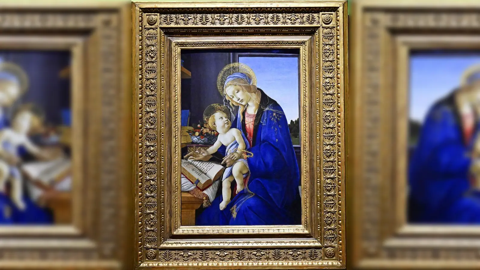 „Madonna mit Kind (Madonna mit dem Buch)“ und einem Stundenbuch als Symbol der Frömmigkeit der Frauen. (Foto: R. Lex)