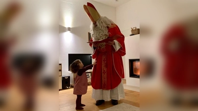 Der Nikolaus der Kolpingsfamilie besucht wieder Kinder in Oberschleißheim und Lustheim.  (Foto: Kolpingsfamilie)
