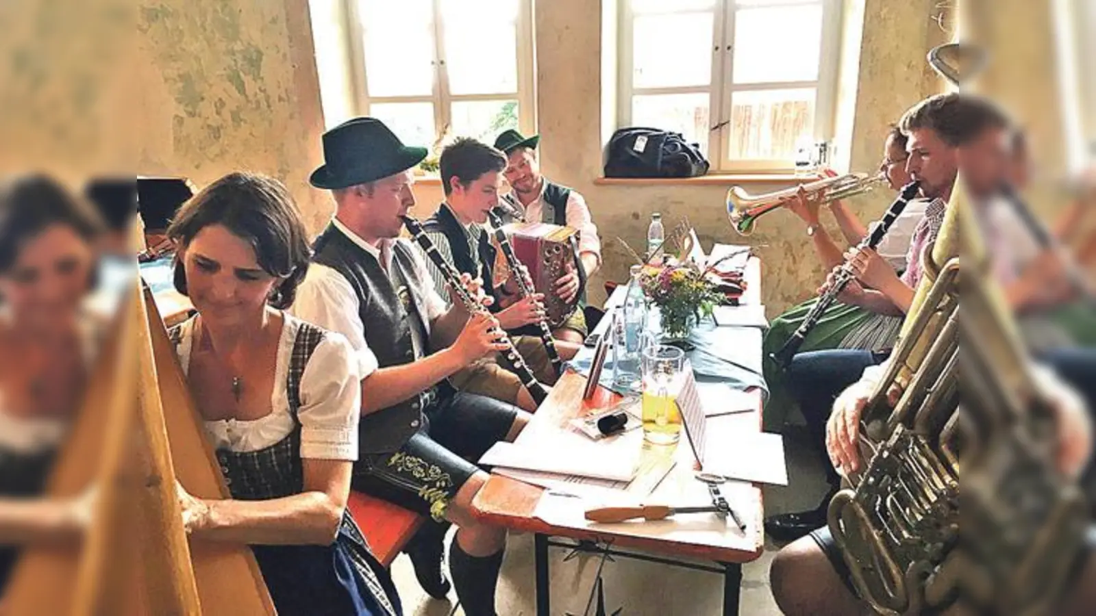 Gelebte Tradition stand beim Volksmusikstag im Mittelpunkt. Treffpunkt war das Heimatmuseum in Arget.	 (Foto: VA)