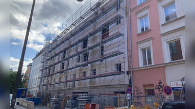 In der Westendstraße 35 entstehen „Lebensplätze“ für ehemals wohnungslose ältere Frauen. (Foto: GWG München)