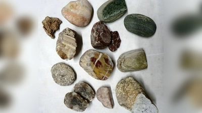 Im Bürgerhaus Harthausen erzählt eine Stein-Ausstellung eine Geschichte. (Foto: VA)