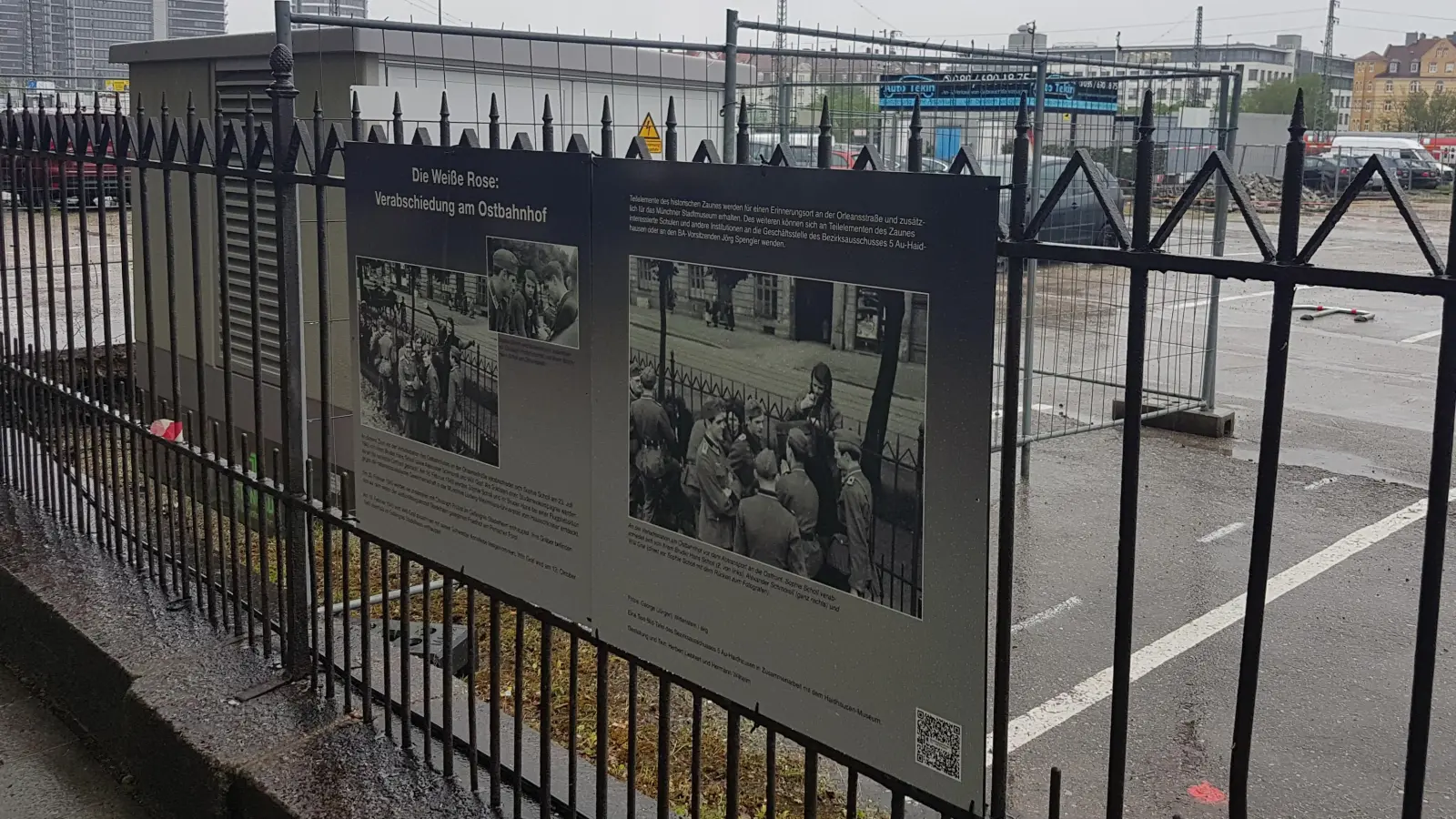 Der „Weiße-Rose-Zaun” in der Orleansstraße musste für das Neubaugebiet Orleanshöfe weichen. Jedoch ist eine Gedenkstätte geplant. (Archivbild: bas)