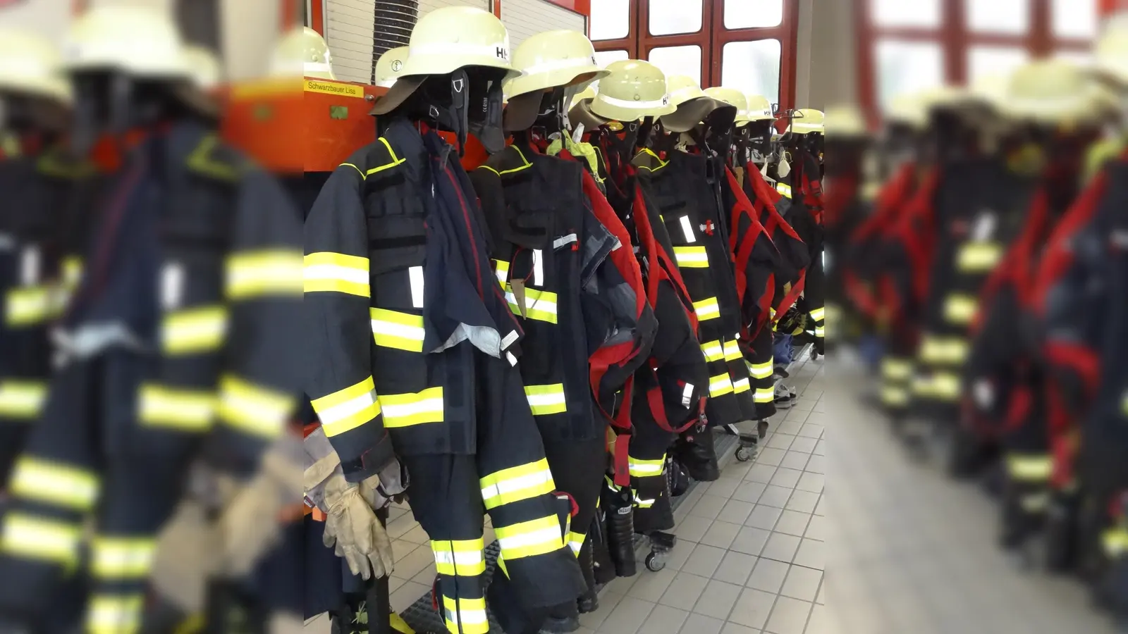 Jederzeit einsatzbereit sind die Berufs- und die Freiwillige Feuerwehr. (Foto: Tanja Beetz)
