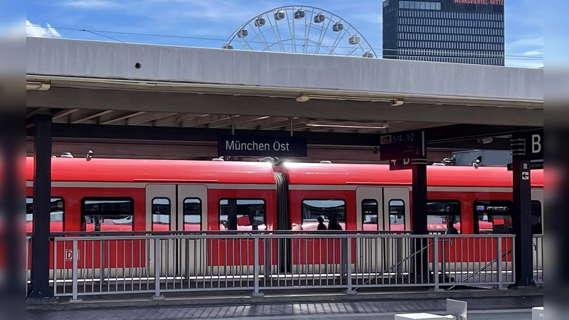 Am Ostbahnhof geht in den Pfingstferien das neue elektronische Stellwerk in Betrieb. Auf den S-Bahn-Verkehr im Münchner Osten hat dies massive Auswirkungen. (Archivbild: hw)