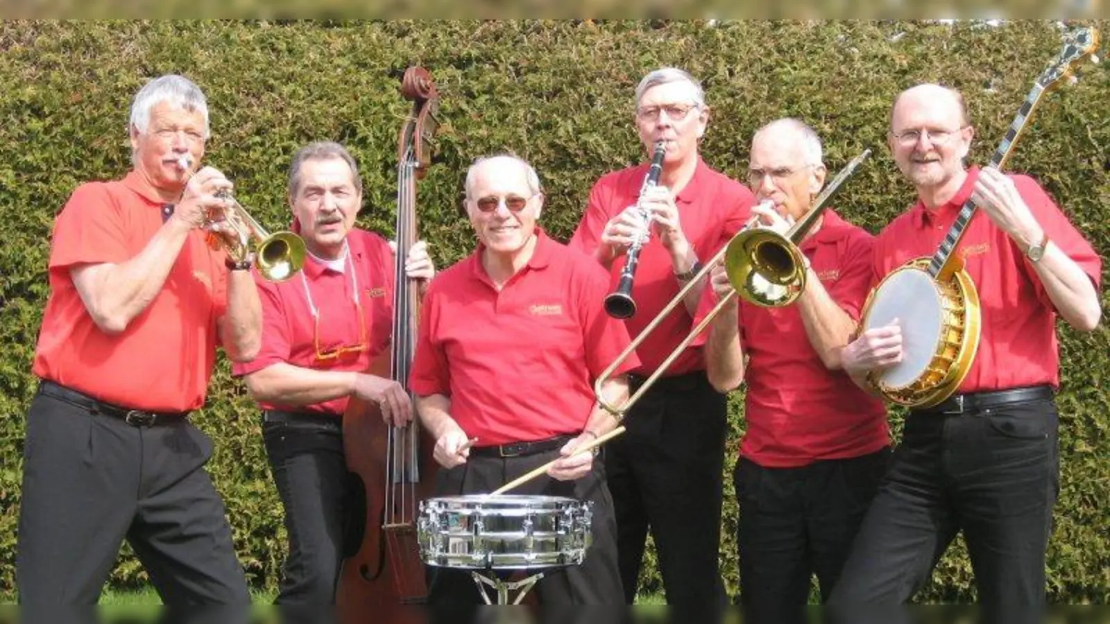 Vor 39 Jahren spielte die Charivari-Jazzband das ertse Mal im Gasthof Böck. (Foto: Charivari Jazzband)