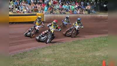 Fahrer aus acht Nationen treffen sich kommenden Sonntag zum Speedway-Rennen in Olching. (Foto: pi)