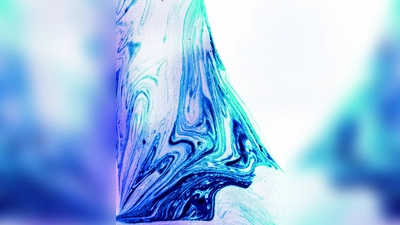 Gemalte Bilder, Fotografien, Soundeffekte und Lyrik zum Thema Wasser hat die Ausstellung im Kulturhaus zu bieten. Am Weltwassertag ist die Vernissage. (Foto: Elena Heckel)