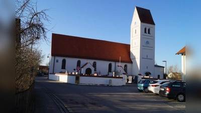 Wahrzeichen von Unterpfaffenhofen: Die Kirche Sankt Jakob. (Foto: pst)
