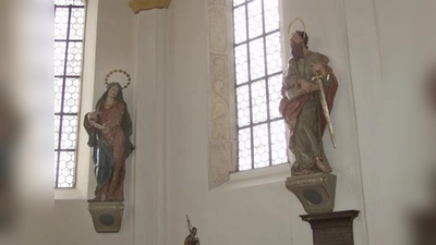 Dass es in einer Kirche nicht nur Heilige gibt, weiß jeder. Doch während man Sündern vergeben kann, sollte man Verbrechen nicht verschweigen. (Foto: Eva Schraft)