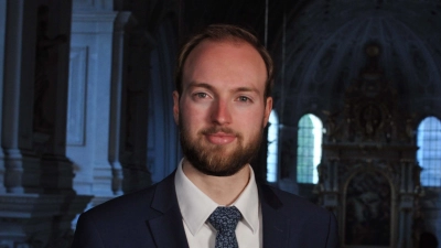 Chorleiter und Organist Christopher Ryser ist zu Gast in der Sendlinger Himmelfahrtskirche. (Foto: pr)