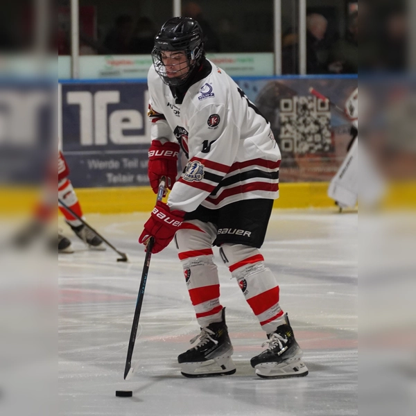 Der Verteidiger Valentin Kroha hat sich in der Vorbereitung einen festen Platz im Kader des EHC Klostersee erkämpft. (F: smg)