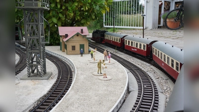Fast wie im Harz: Modelbahnanlage in Garten eines Mitglieds der Modellbahn-Gemeinschaft Germering. (Foto: Modellbahn-Gemeinschaft Germering e.V.)
