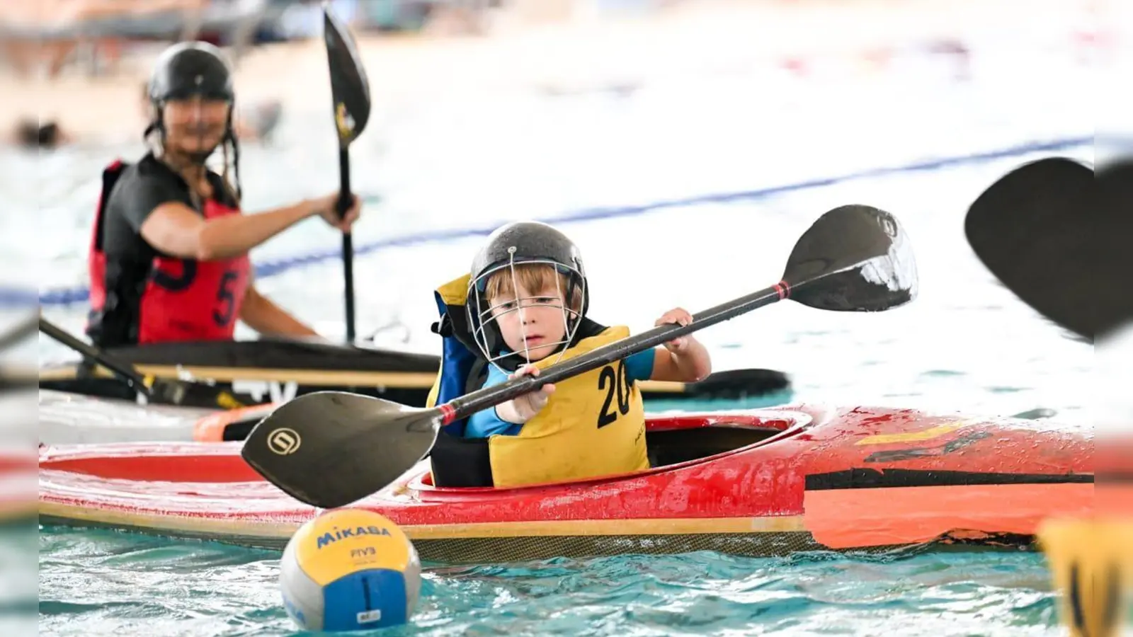 Beim kostenlosen Wassersportfestival kommen alle auf ihre Kosten: große wie kleine Wasserratten und solche, die es werden wollen.  (Foto: Tobias Hase, LHM RBS)