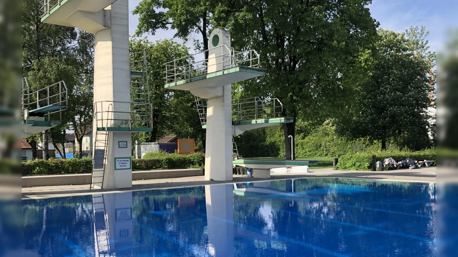 Die Freibäder der Stadt München haben im Juni und Juli bis 21 Uhr geöffnet. (Symbolbild: hw)