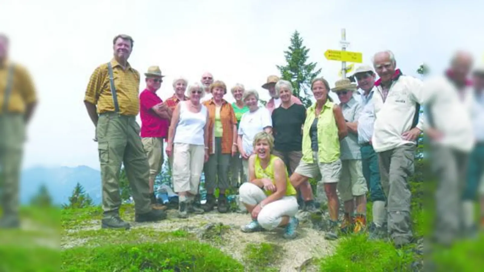 Die Gipfelstürmer der Tourengruppe der Ski- und Bergsportabteilung des TSV Eintracht Karlsfeld auf dem 1449 Meter hohen Gamskogel. (Foto: pi)