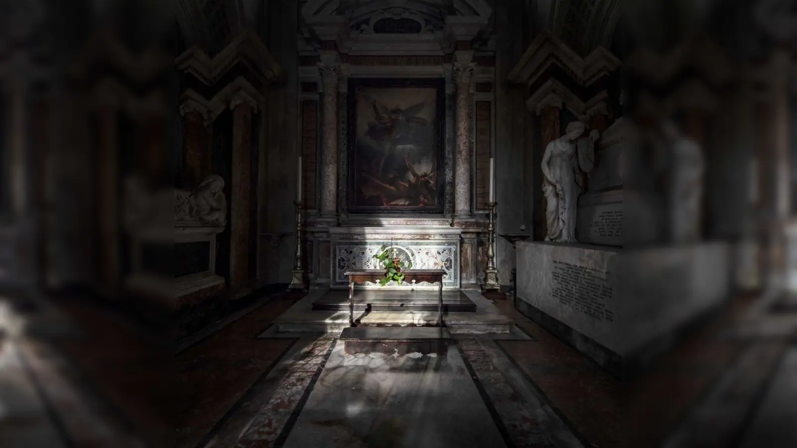 Licht und Schatten gekonnt in Szene gesetzt: Eine Fotografie von Jelisaveta Schwarzbach. (Foto: Jelisaveta Schwarzbach)