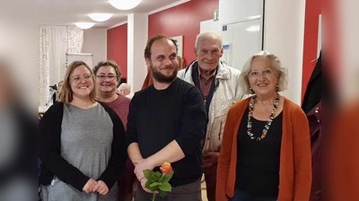 Barbara Marc (r.) und der neue Vorstand der AWO Gern, Helmut Menzel, Florian Elsas und Sarah Ditscher. (Foto: AWO Gern)