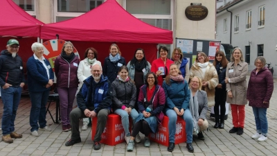 Für mehr Teilhabe engagiert: das Team der Behindertenbeauftragten im Landratsamt Weilheim-Schongau mit seinen Partnern. (Foto: Landratsamt)