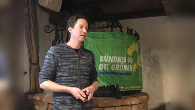 Einen hochinteressanten Vortrag zu den Klima-Veränderungen weltweit und auch im Landkreis Ebersberg hielt Björn Walz. (Foto: Felix Edelmann)