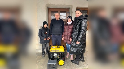 Weitere solarbetriebene Stromgeneratoren werden in der Ukraine dringend gebraucht. (Foto: "Hilfe für Menschen in Not")