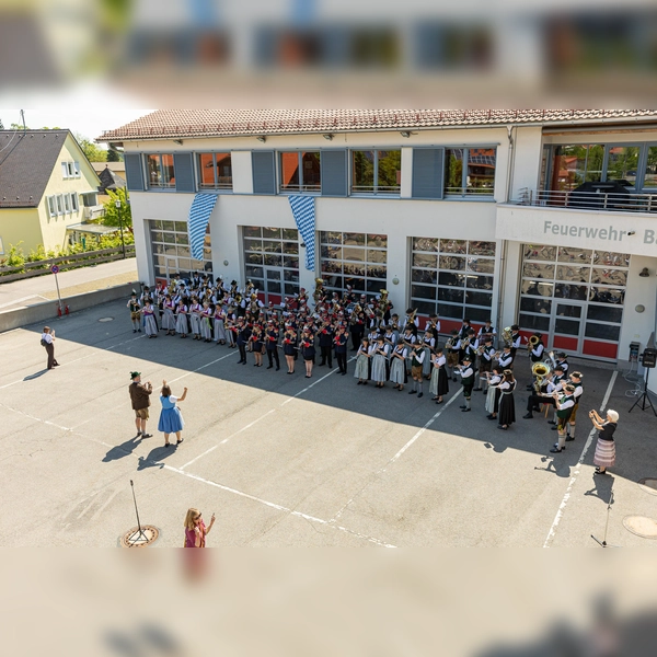 Das Standkonzert bei der Feuerwehr. (Foto: Fotoagentur Robert Kiderle)