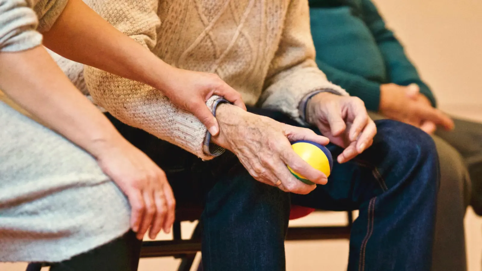 Menschen in Palliativversorgung, die zusätzlich an einer COVID-19-Infektion erkranken, brauchen besonders kompetente Unterstützung. (Symbolbild: CC0)