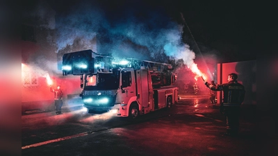Das neue Einsatzfahrzeug mit dem Funkrufnamen Florian Gauting 30/1 wurde von den Einsatzkräften feierlich in Empfang genommen. (Foto: FFW)