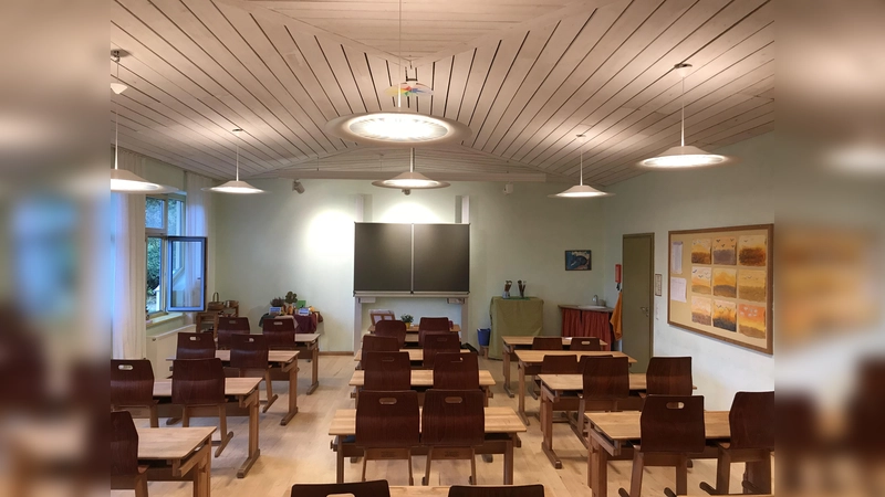 Über 300 neue Lichtpunkte erhellen seit einigen Wochen die Räume und das Gelände der Rudolf-Steiner-Schule Ismaning. (Foto: Waldorfschule Ismaning, 2019)